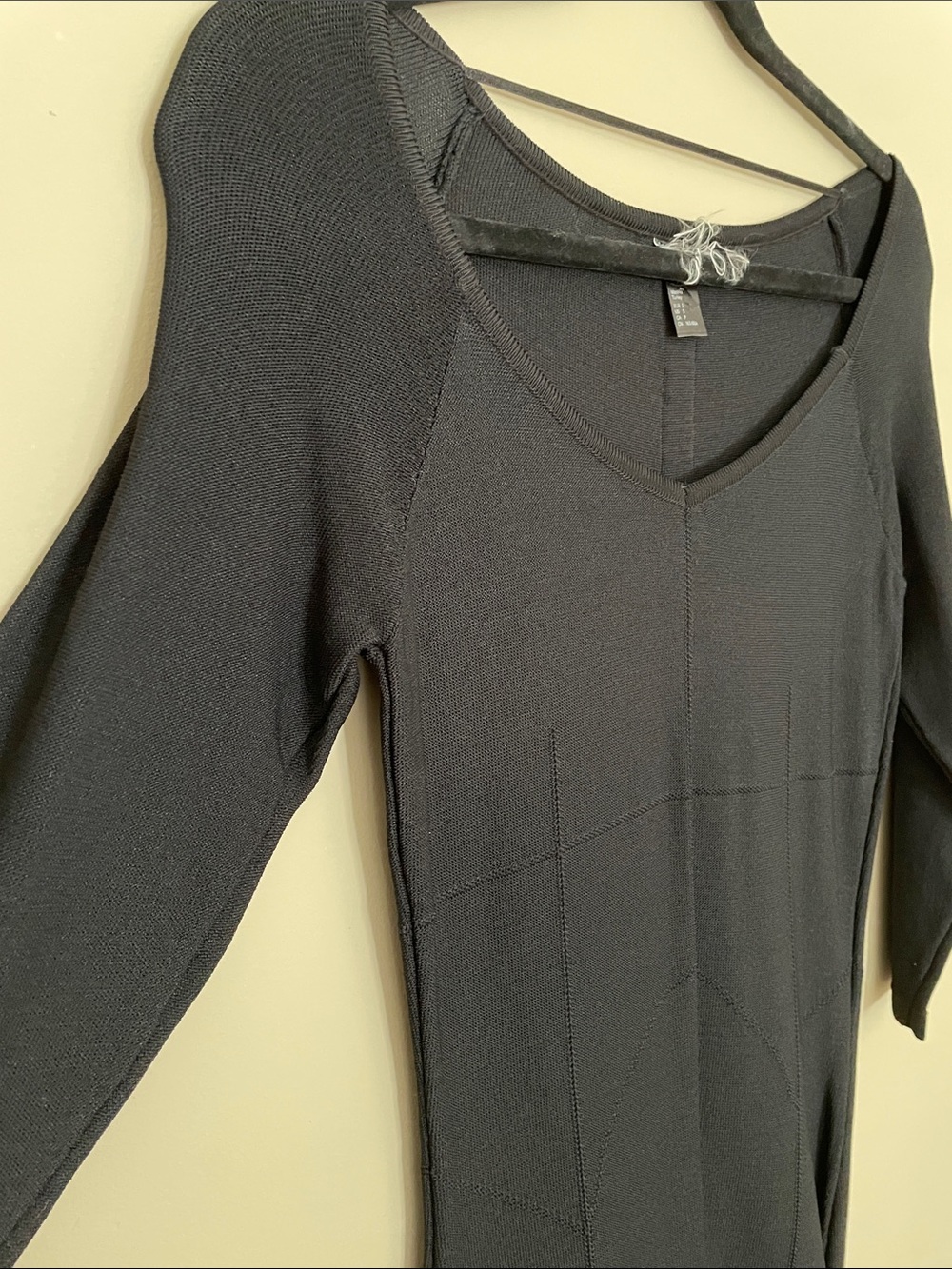 H&M Black V-Neck Bodycon Dress Metal Hook Back - Picture 3 of 8